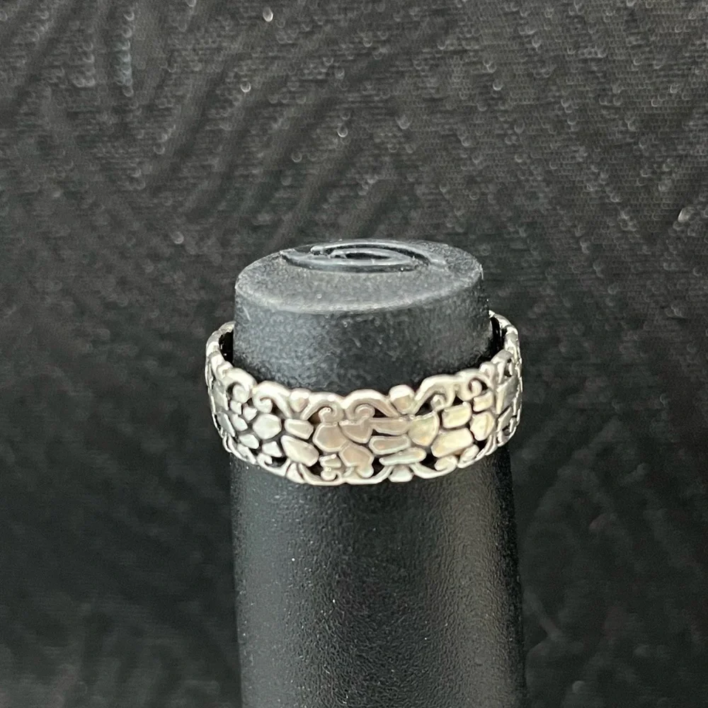 Sarda Sterling Silver Ring with Pink Moissanite, size 10